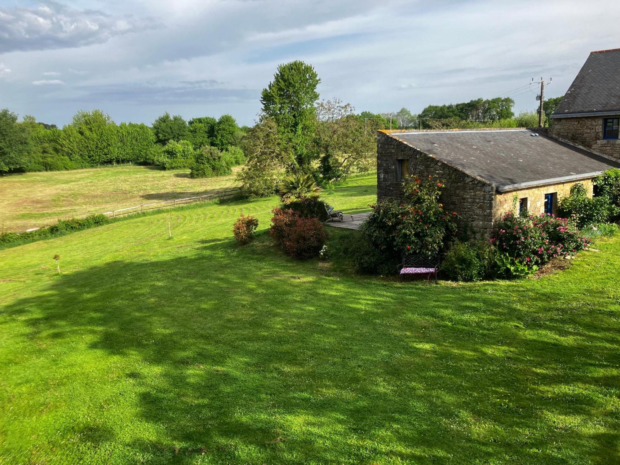 Ar Couette Bed & Breakfast Bono Exterior photo